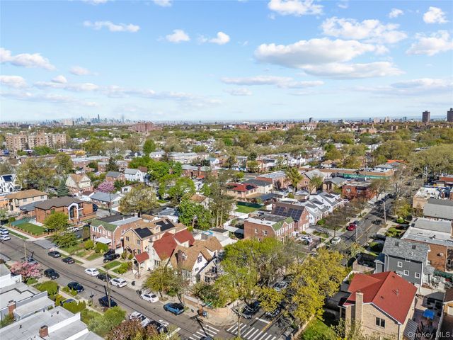 8042 168th Street, Fresh Meadows, NY 11432