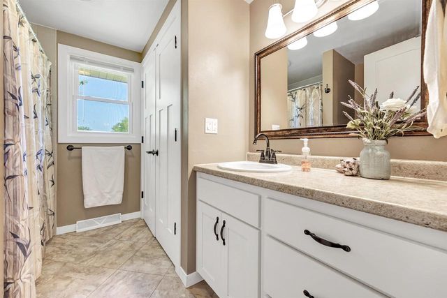 3093 GLENDALE AVENUE, Green Bay, WI 54313