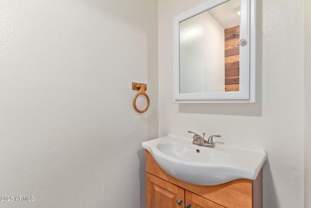 1640 E LA JOLLA Drive, Tempe, AZ 85282