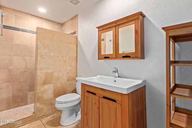 1640 E LA JOLLA Drive, Tempe, AZ 85282