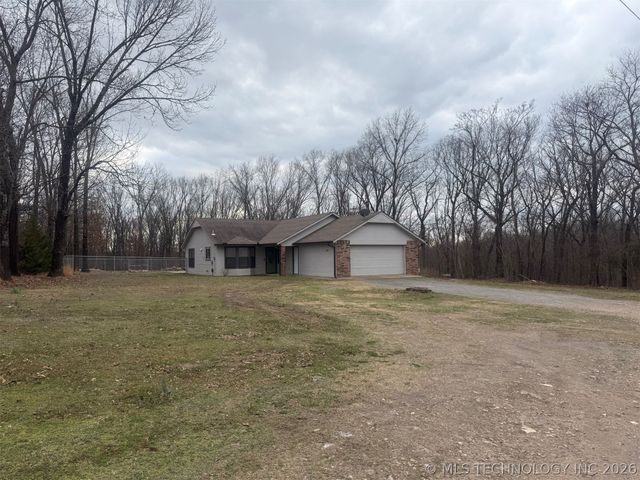 19865 E 769 Road, Tahlequah, OK 74464