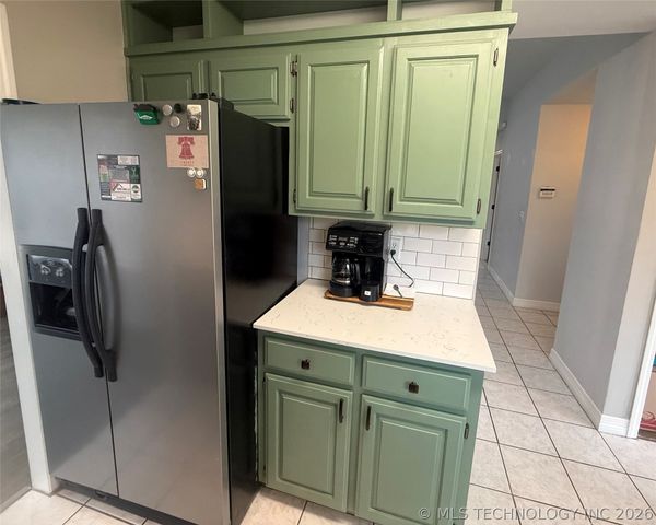 19865 E 769 Road, Tahlequah, OK 74464