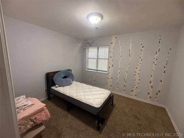 19865 E 769 Road, Tahlequah, OK 74464