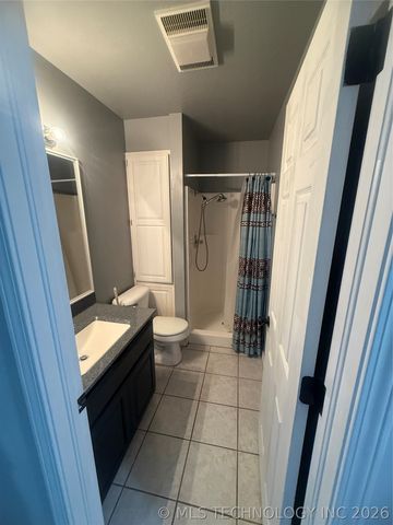 19865 E 769 Road, Tahlequah, OK 74464