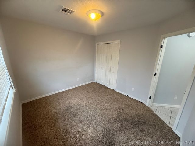 19865 E 769 Road, Tahlequah, OK 74464