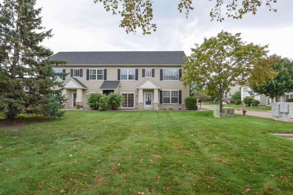 11347 Eldorado Street NE E, Blaine, MN 55449 — exterior