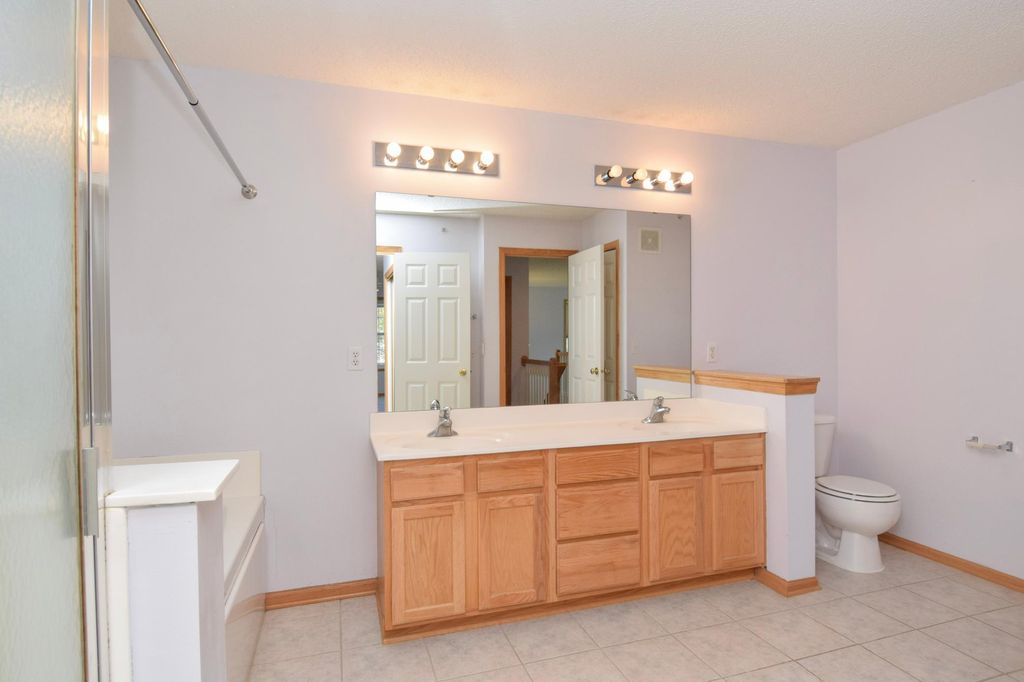 11347 Eldorado Street NE E, Blaine, MN 55449 — photo 4