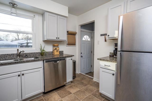 903 S Main Street, Crown Point, IN 46307