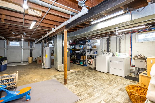 903 S Main Street, Crown Point, IN 46307