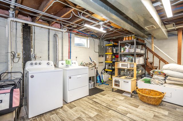 903 S Main Street, Crown Point, IN 46307