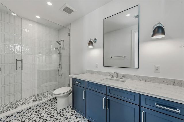 810 Elm CT, Marco Island, FL 34145