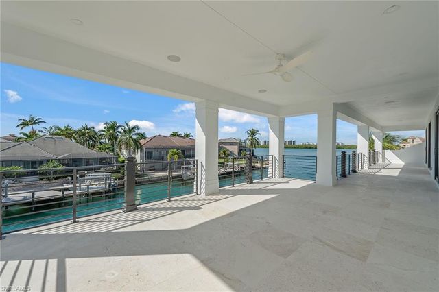 810 Elm CT, Marco Island, FL 34145