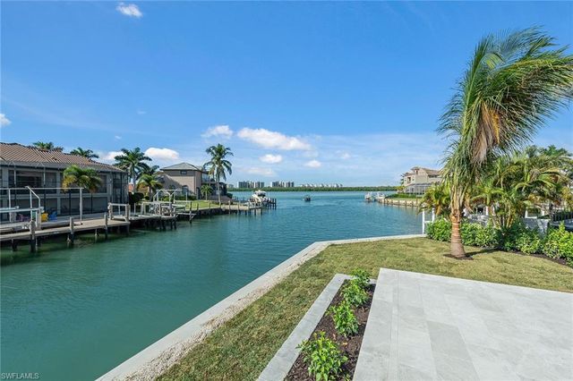 810 Elm CT, Marco Island, FL 34145