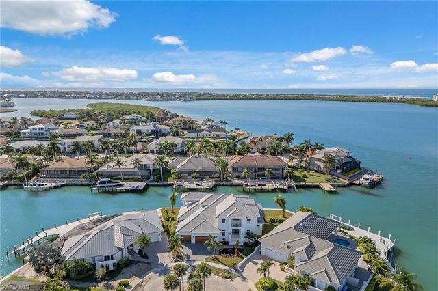 810 Elm CT, Marco Island, FL 34145