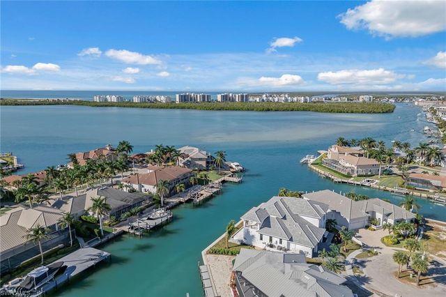 810 Elm CT, Marco Island, FL 34145