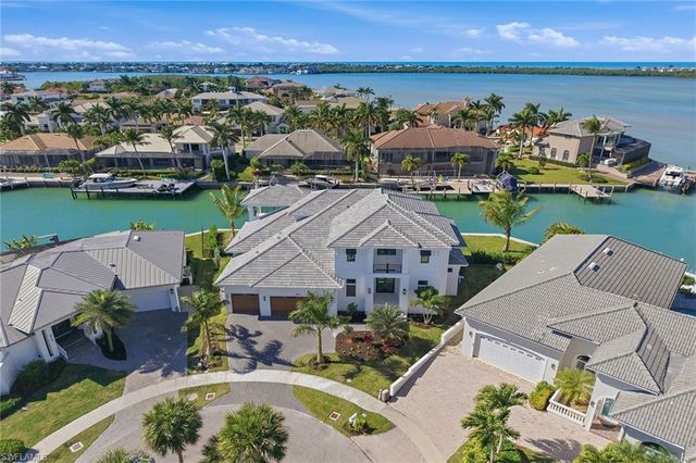 810 Elm CT, Marco Island, FL 34145