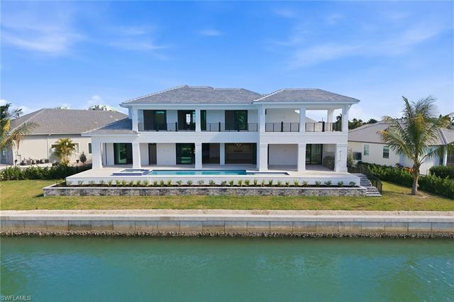 810 Elm CT, Marco Island, FL 34145