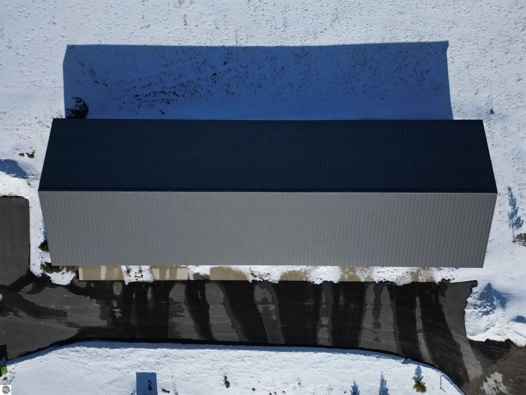 Image 15 of property listing at 7336 E Duck Lake Road # 4, Lake Leelanau, MI 49653