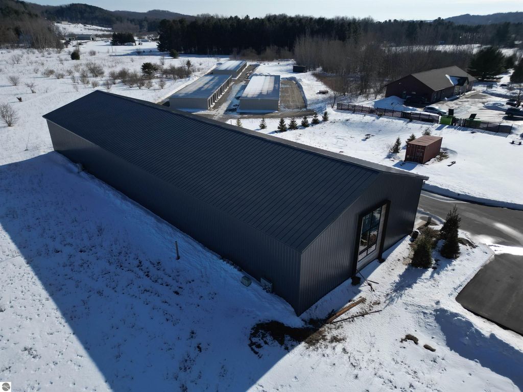 Image 4 of property listing at 7336 E Duck Lake Road # 4, Lake Leelanau, MI 49653