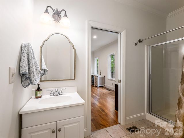 307 S Braeside Court, Asheville, NC 28803