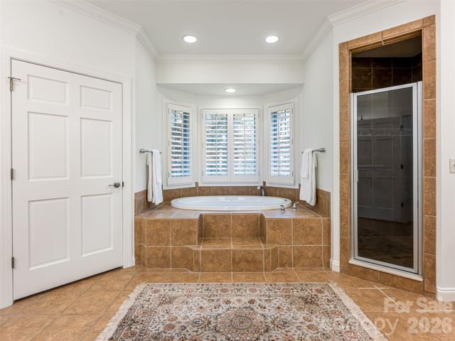 307 S Braeside Court, Asheville, NC 28803