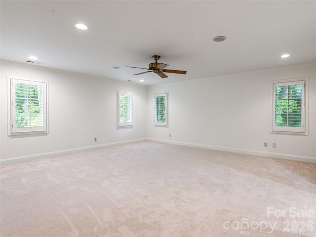 307 S Braeside Court, Asheville, NC 28803