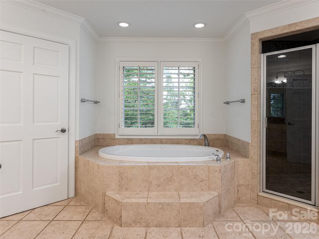307 S Braeside Court, Asheville, NC 28803