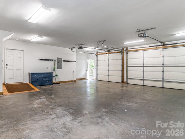 307 S Braeside Court, Asheville, NC 28803