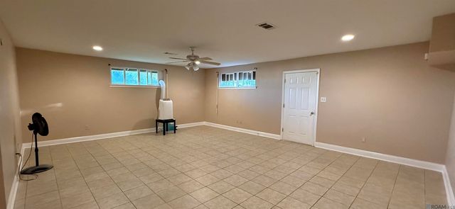 6350 Pauline Dr, New Orleans, LA 70126