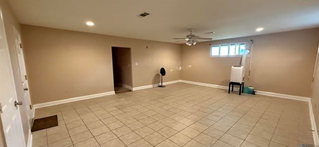 6350 Pauline Dr, New Orleans, LA 70126