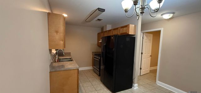 6350 Pauline Dr, New Orleans, LA 70126