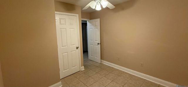 6350 Pauline Dr, New Orleans, LA 70126