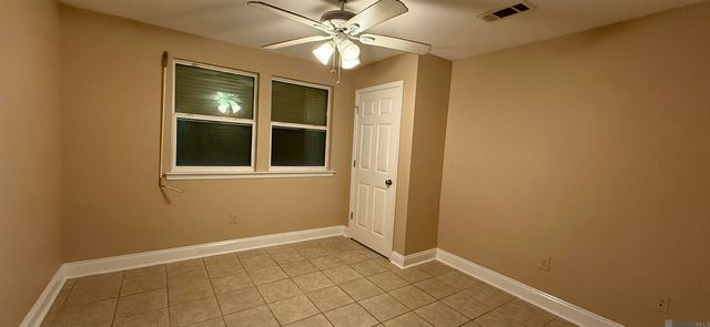 6350 Pauline Dr, New Orleans, LA 70126