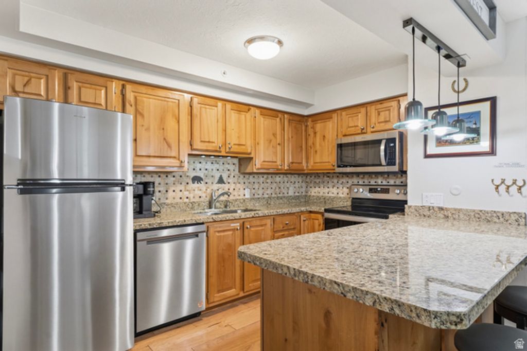 Image 3 of property listing at 1885 PROSPECTOR AVE #A-10, Park City, UT 84060