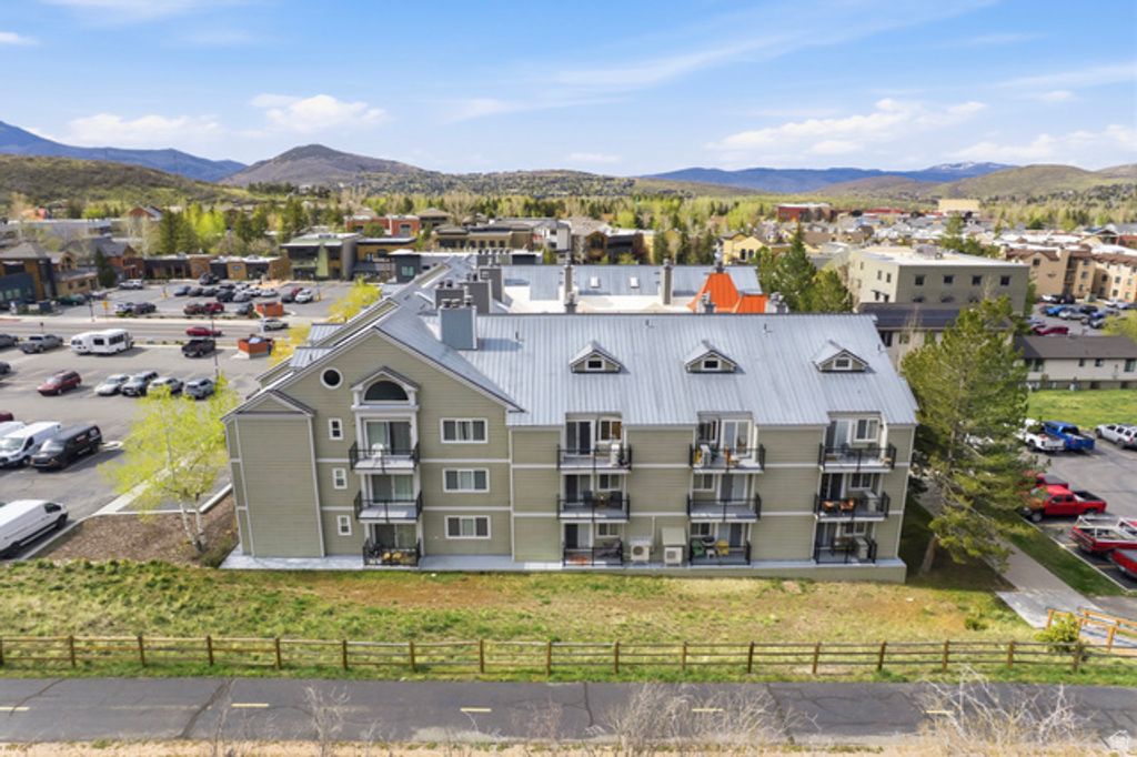Image 22 of property listing at 1885 PROSPECTOR AVE #A-10, Park City, UT 84060