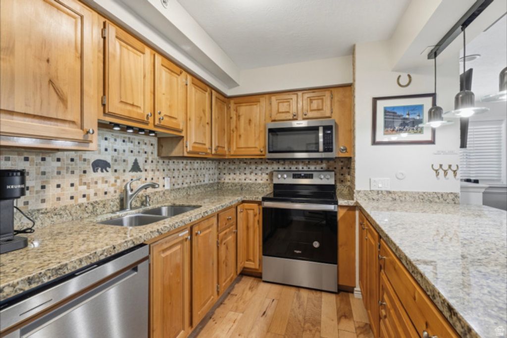 Image 8 of property listing at 1885 PROSPECTOR AVE #A-10, Park City, UT 84060