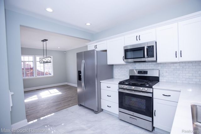 17337 Roselawn Street, Detroit, MI 48221