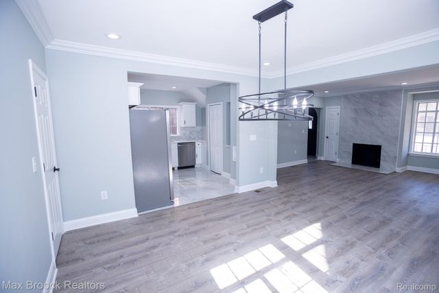 17337 Roselawn Street, Detroit, MI 48221