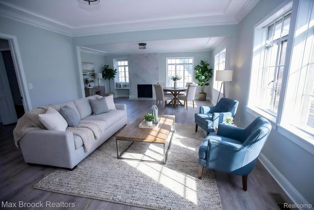 17337 Roselawn Street, Detroit, MI 48221