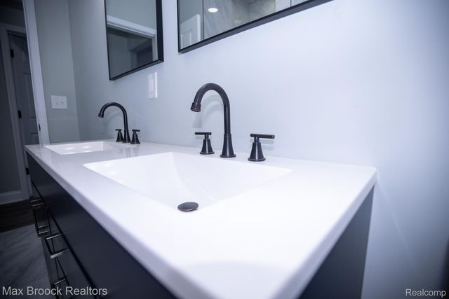 17337 Roselawn Street, Detroit, MI 48221