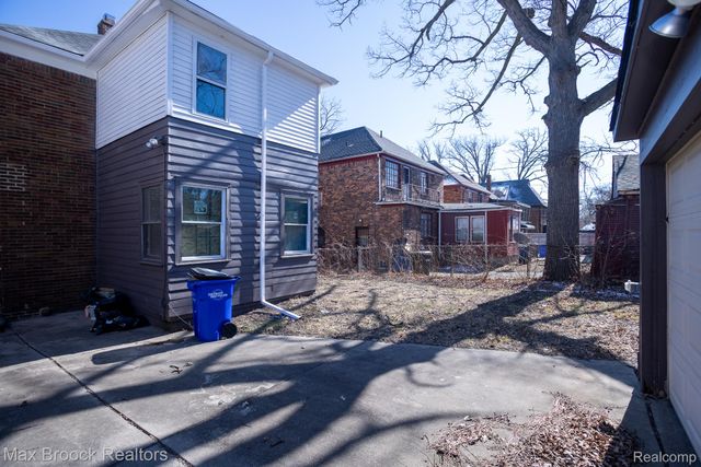 17337 Roselawn Street, Detroit, MI 48221