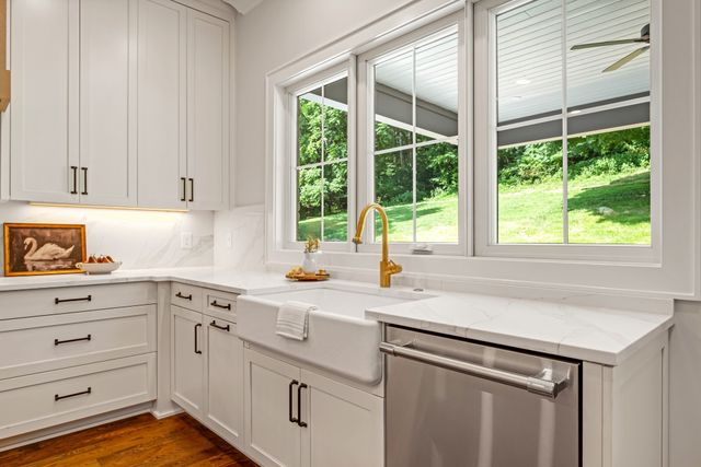 2005 Otter Valley Ln, Nashville, TN 37215