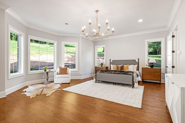 2005 Otter Valley Ln, Nashville, TN 37215