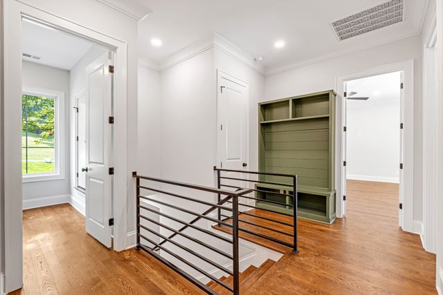 2005 Otter Valley Ln, Nashville, TN 37215