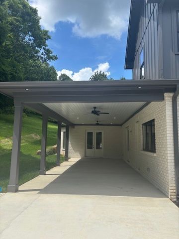 2005 Otter Valley Ln, Nashville, TN 37215