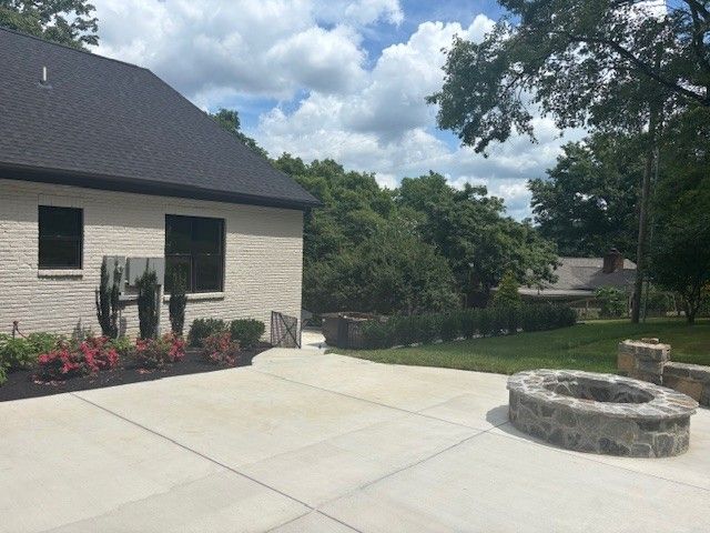 2005 Otter Valley Ln, Nashville, TN 37215