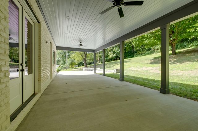 2005 Otter Valley Ln, Nashville, TN 37215