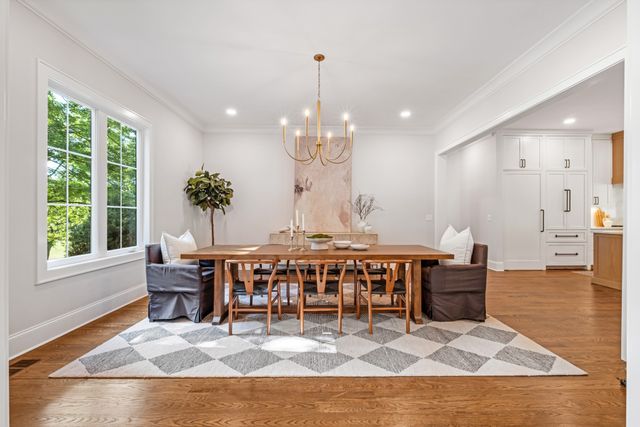 2005 Otter Valley Ln, Nashville, TN 37215