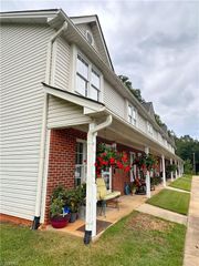 525 Highland Park Drive F, Eden, NC 27288
