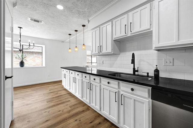 7223 Echo Pines Drive, Humble, TX 77346